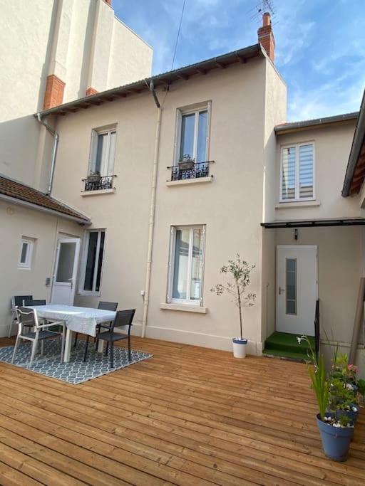 Maison Cosy A Vichy Extérieur photo