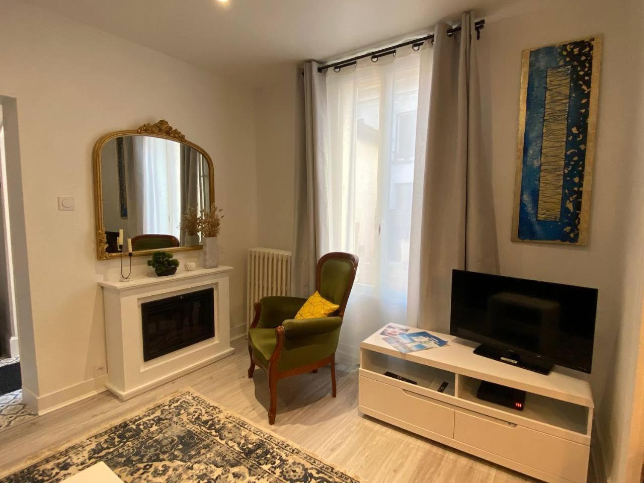 Maison Cosy A Vichy Extérieur photo