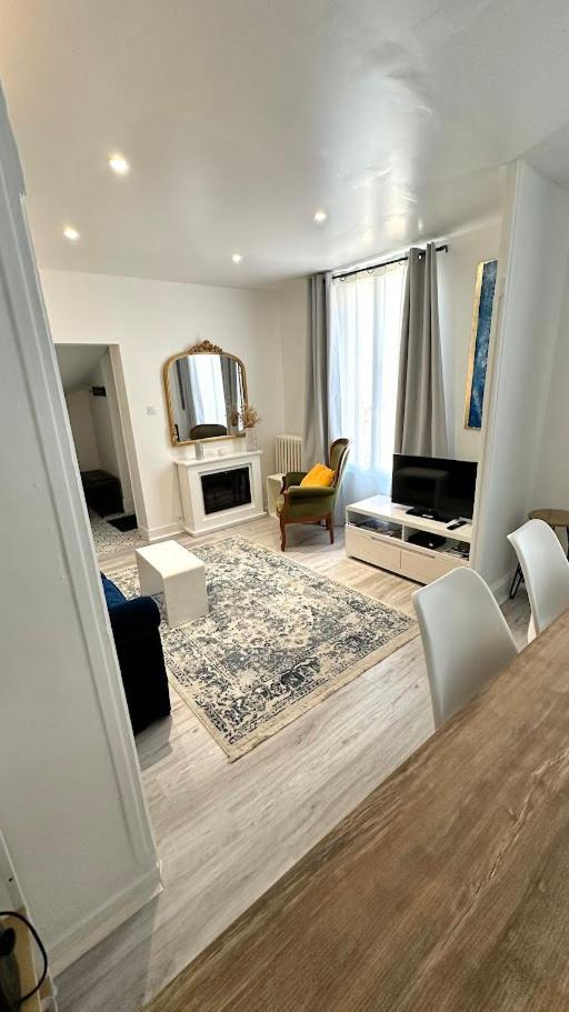 Maison Cosy A Vichy Extérieur photo
